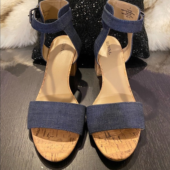 Beautiful Sandal DEMIN ✨ Ankle strap✨ Used only once, no defects, no damage - Picture 4 of 16